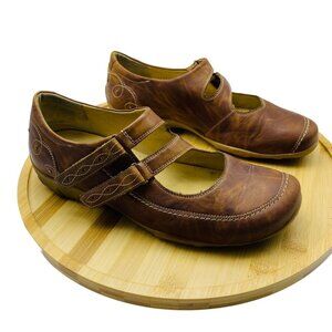 Durea Women Brown Leather Embroidered Iris Mary Jane Walking Shoes Sz 7.5 US